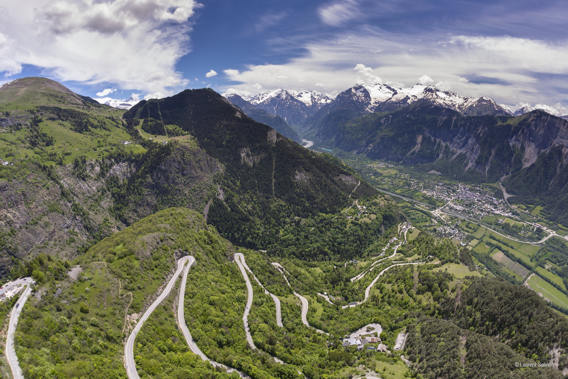 The 21 Turns Of Alpe D Huez English